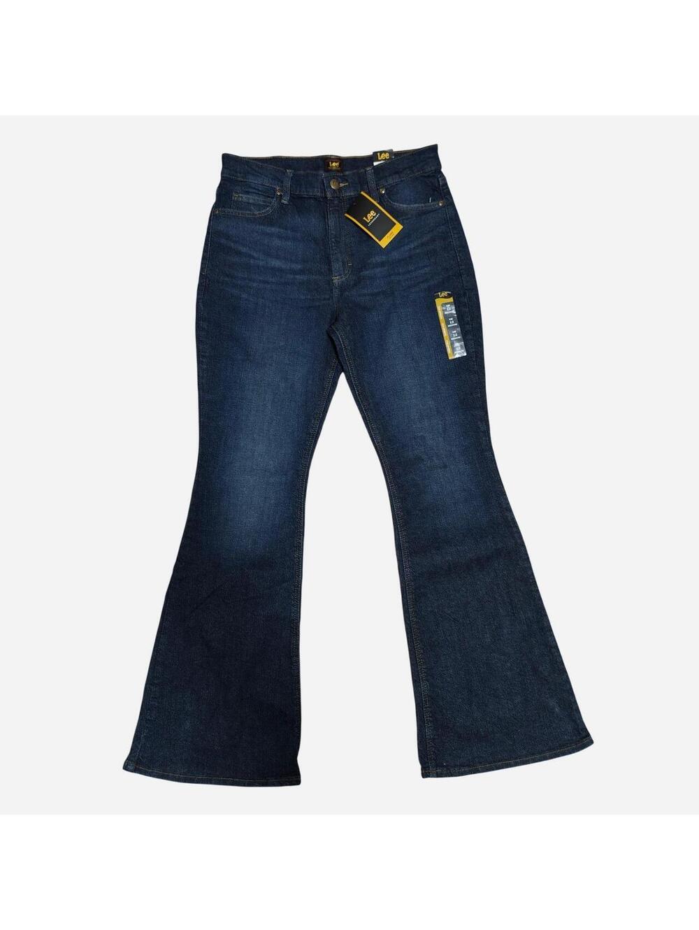 👖 The Perfect Vintage-Vibe Lee Flare Jeans